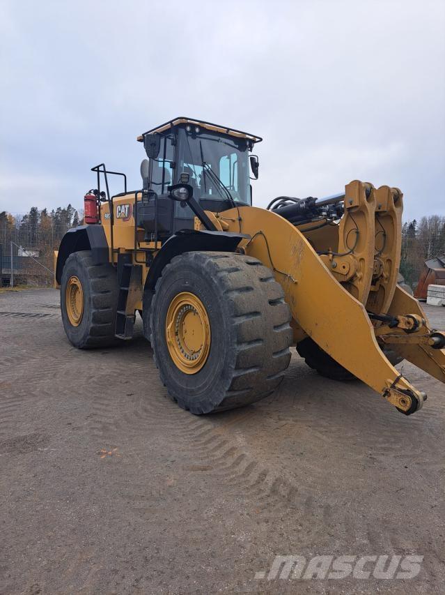 CAT 982 Pyöräkuormaajat
