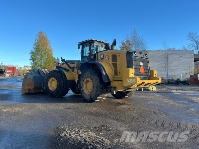 CAT 982 Pyöräkuormaajat