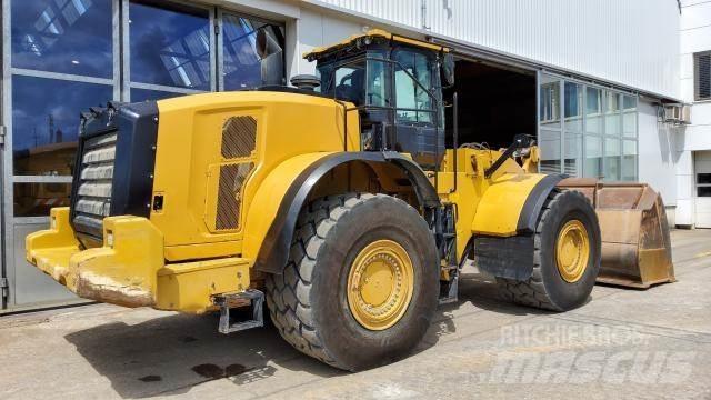 CAT 982M Pyöräkuormaajat