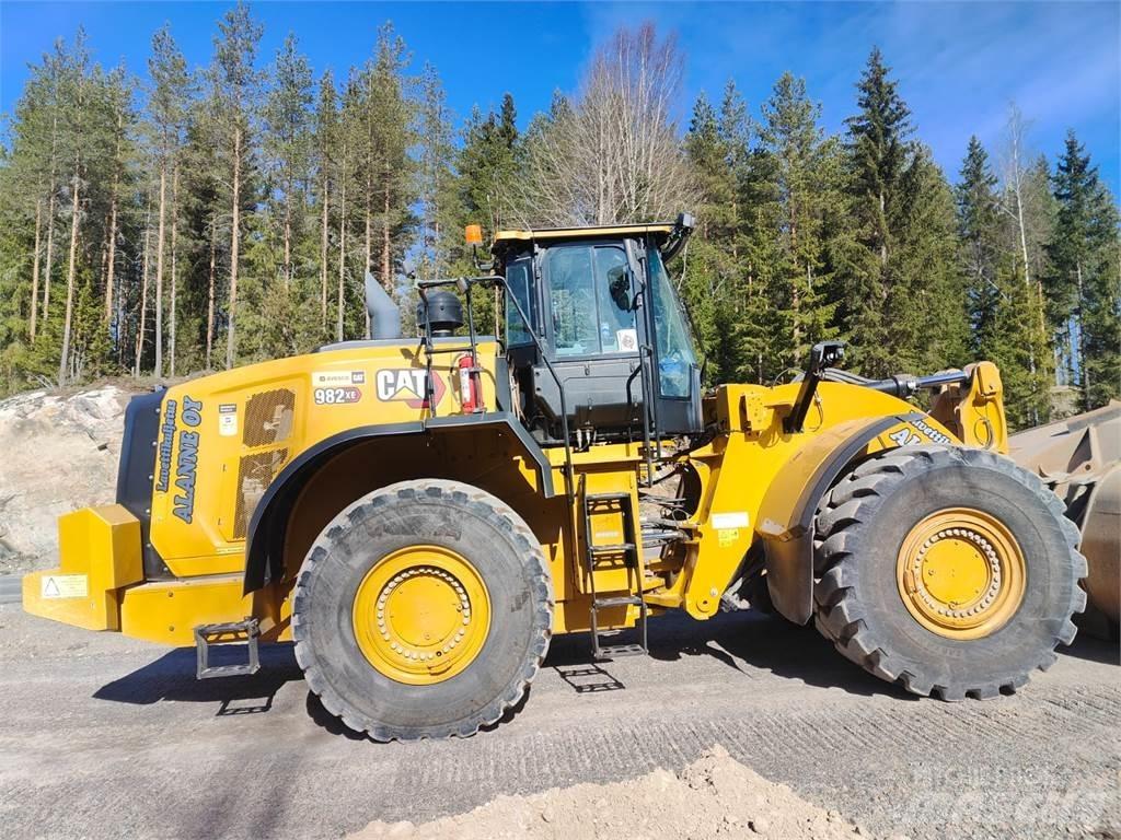 CAT 982XE Pyöräkuormaajat
