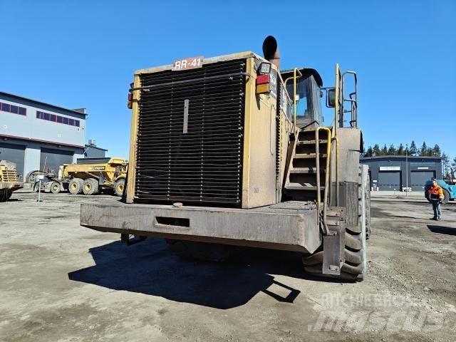 CAT 988H Pyöräkuormaajat
