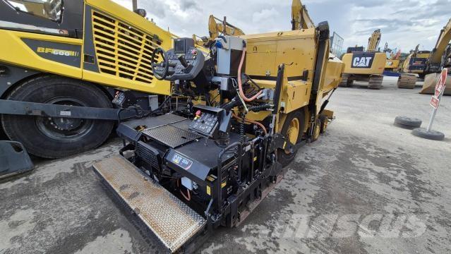 CAT AP300F Asfalttikoneet