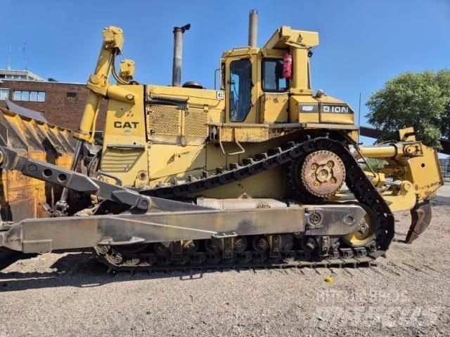 CAT D10N Telaketjupuskutraktorit