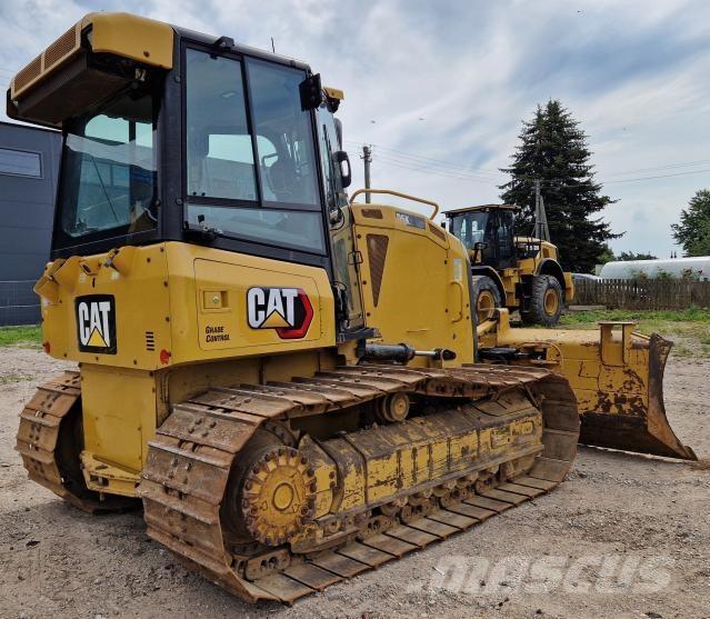 CAT D5K2 Telaketjupuskutraktorit