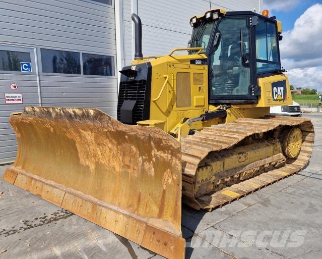CAT D6K2 Telaketjupuskutraktorit