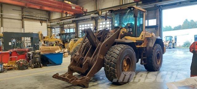 Volvo L120F Pyöräkuormaajat