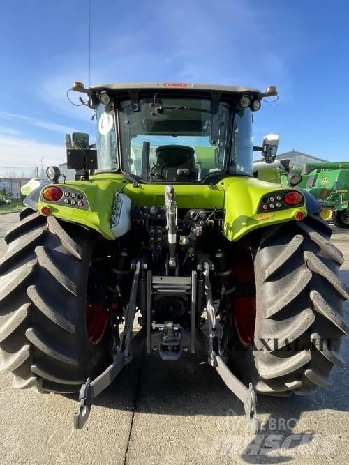 CLAAS Arion 440 Traktorit