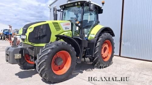 CLAAS Axion 830 Traktorit