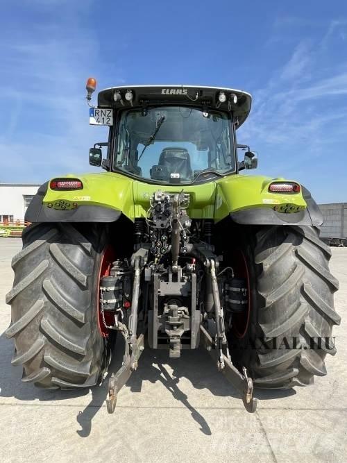 CLAAS Axion 850 Traktorit
