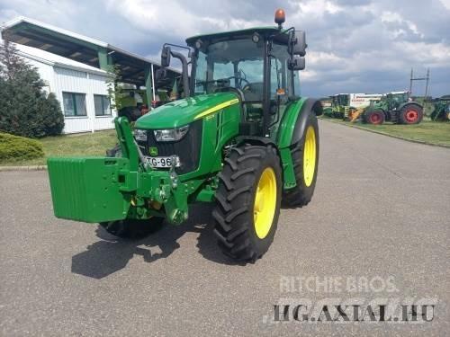 John Deere 5100 M Traktorit