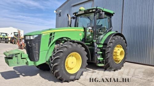 John Deere 8345R Traktorit