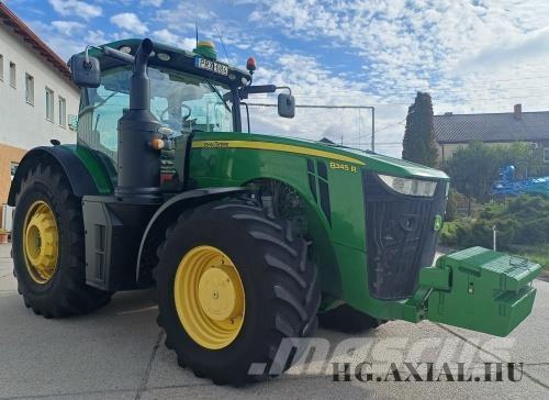 John Deere 8345R Traktorit