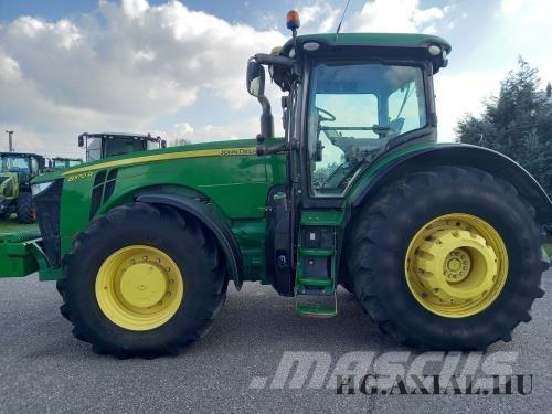 John Deere 8370R Traktorit