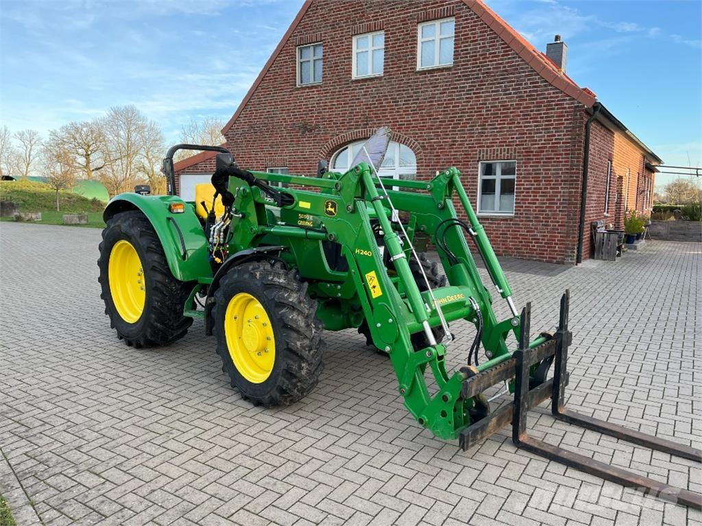 John Deere 5050E Traktorit
