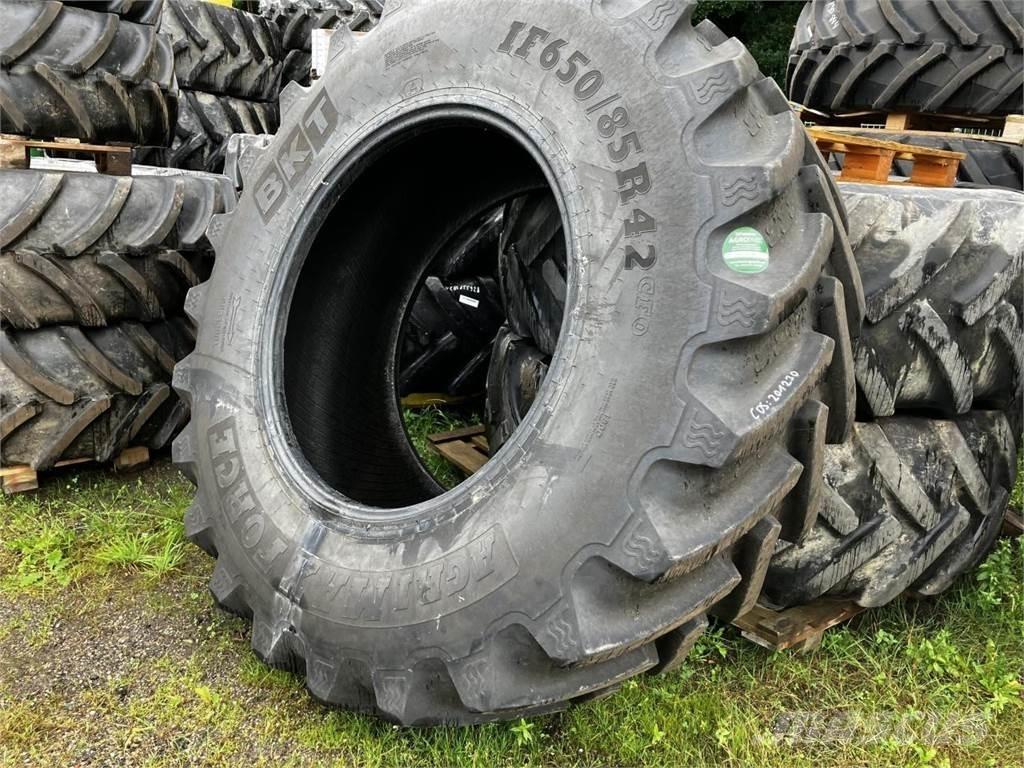 BKT 650/85R42 IF Renkaat ja vanteet
