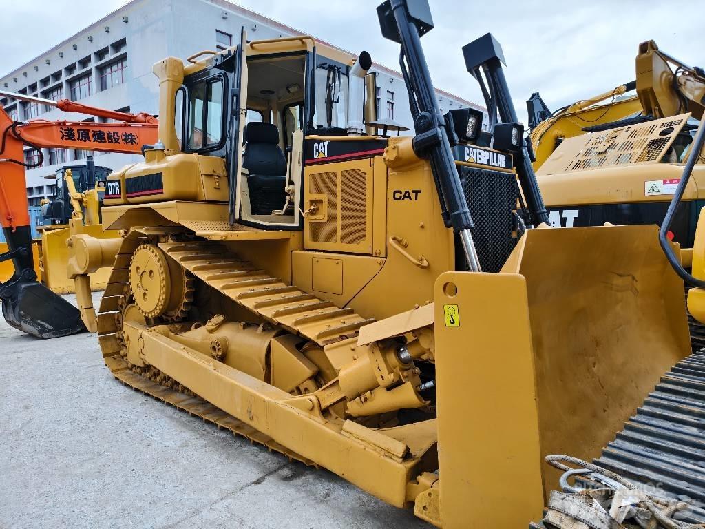 CAT D 7 R Telaketjupuskutraktorit