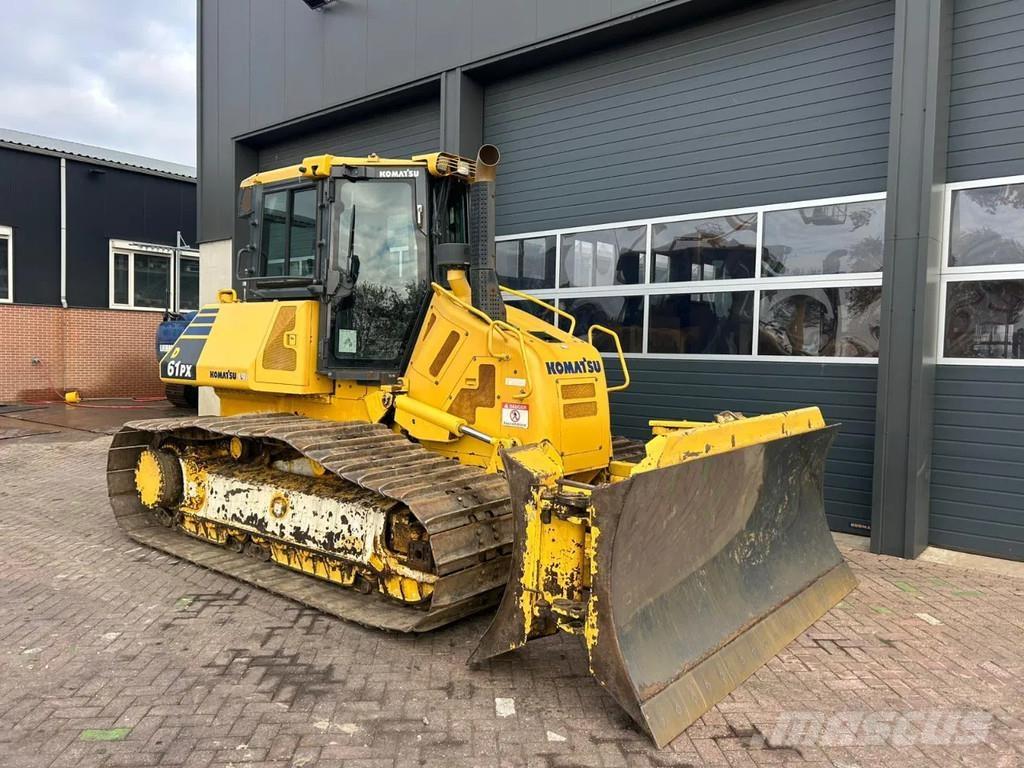 Komatsu D61PX-23 Telaketjupuskutraktorit