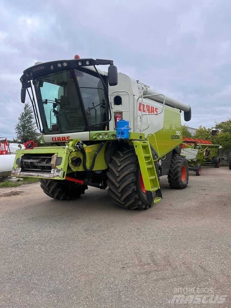 CLAAS Lexion 750 Leikkuupuimurit