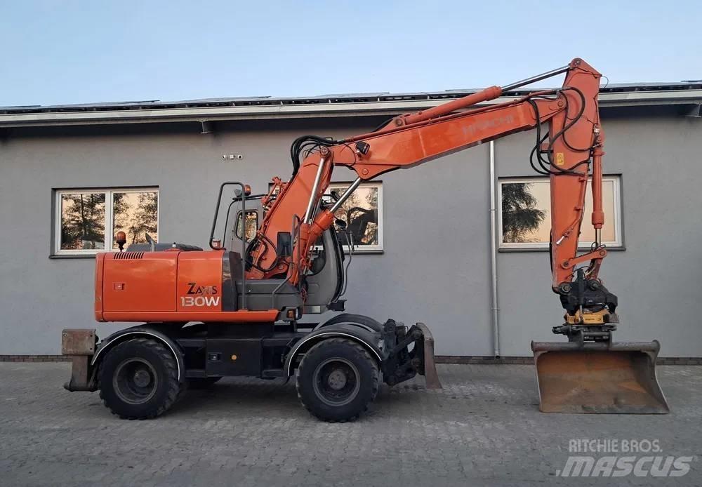 Hitachi ZX 130 W Pyöräkaivukoneet