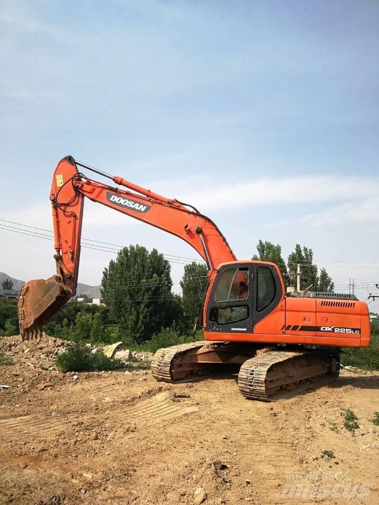 Doosan dx225 Telakaivukoneet