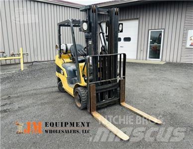 CAT C 6000 Kontinkäsittelytrukit