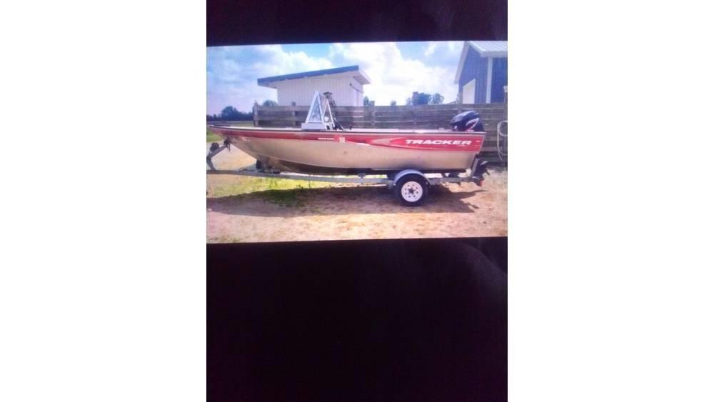  tracker 16 Foot Laivojen apumoottorit