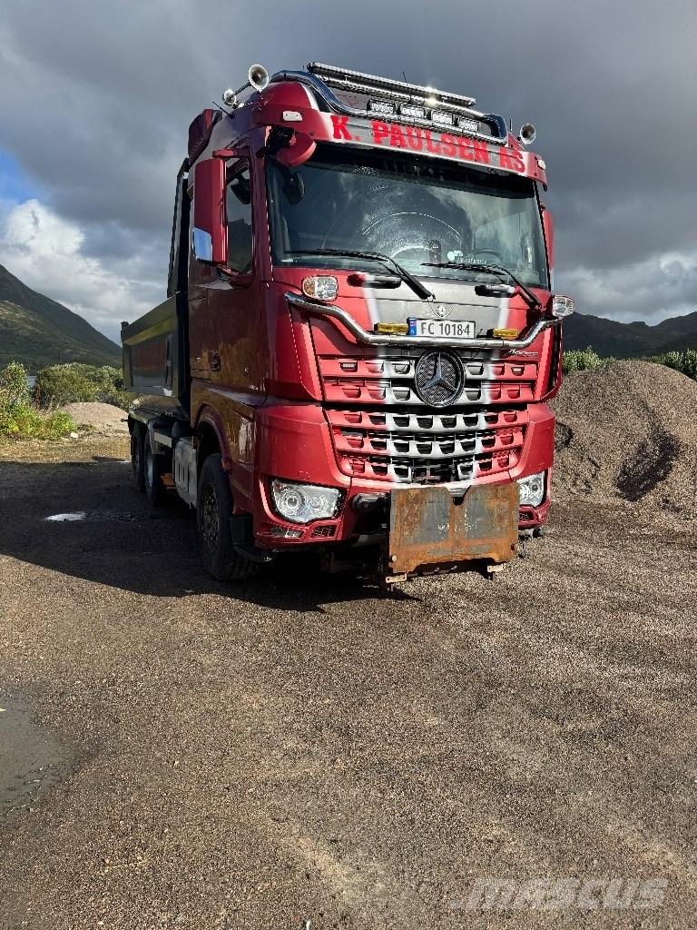 Mercedes-Benz Arocs Sora- ja kippiautot