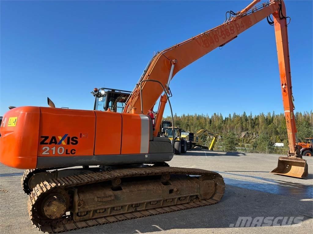 Hitachi ZX210LC-3 Pitkävartiset kaivinkoneet