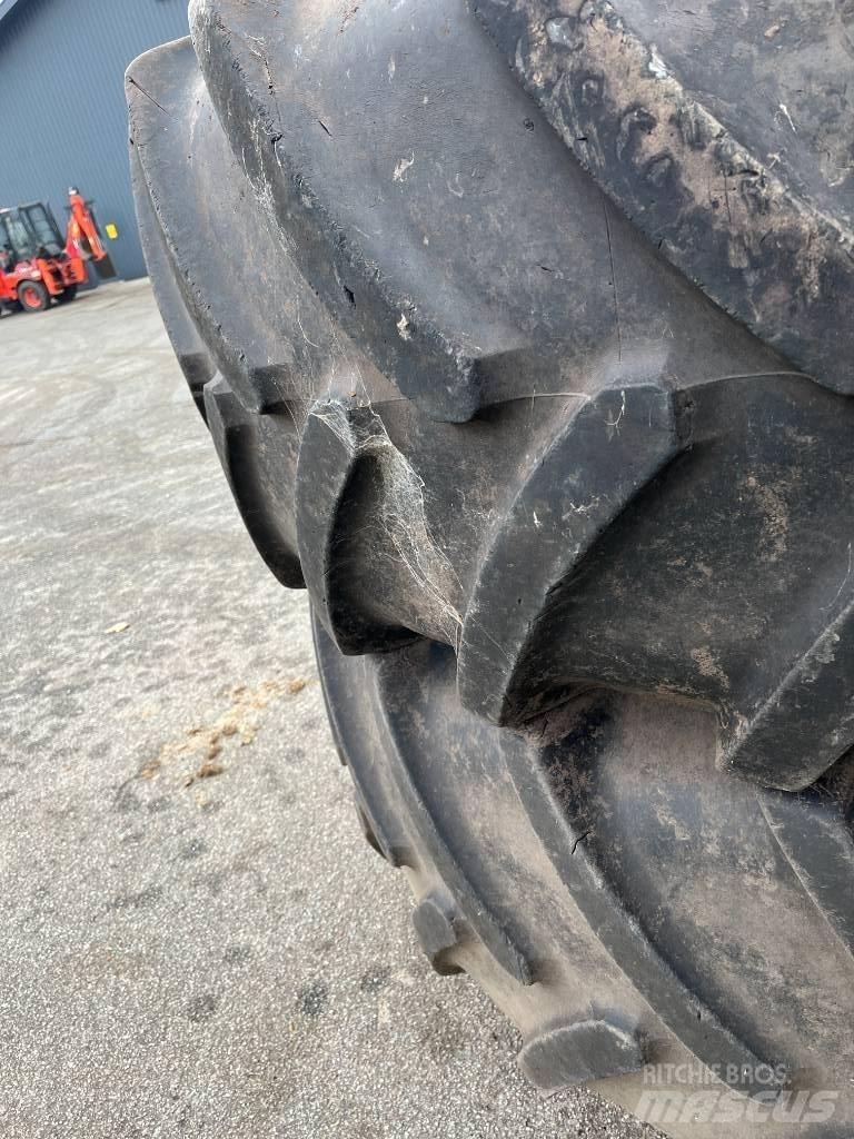 Michelin 650/65R42 Renkaat ja vanteet