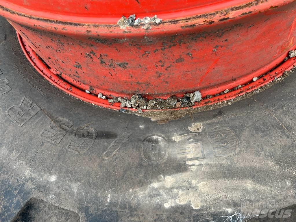 Michelin 650/65R42 Renkaat ja vanteet