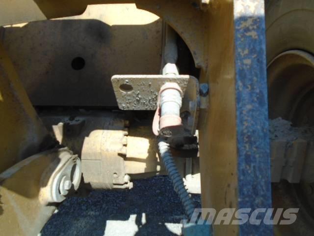 CAT 914M Pyöräkuormaajat