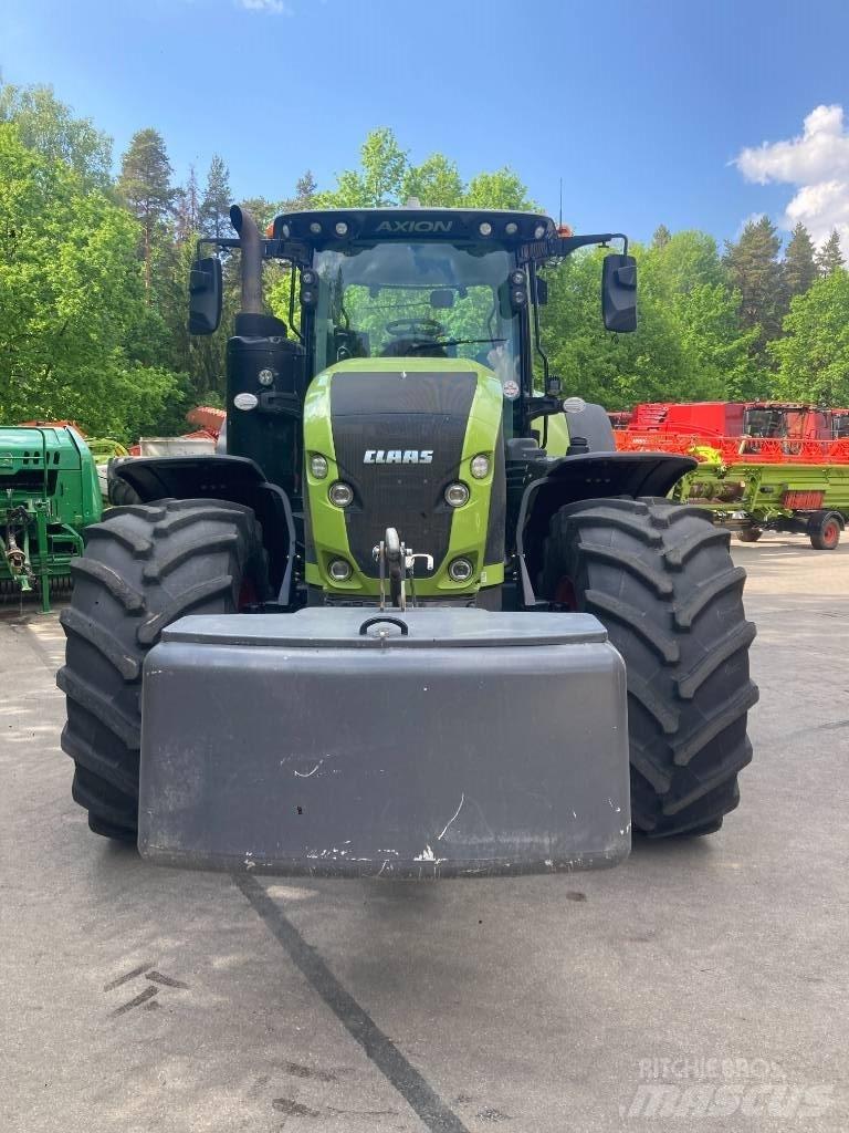 CLAAS Axion 960 Traktorit