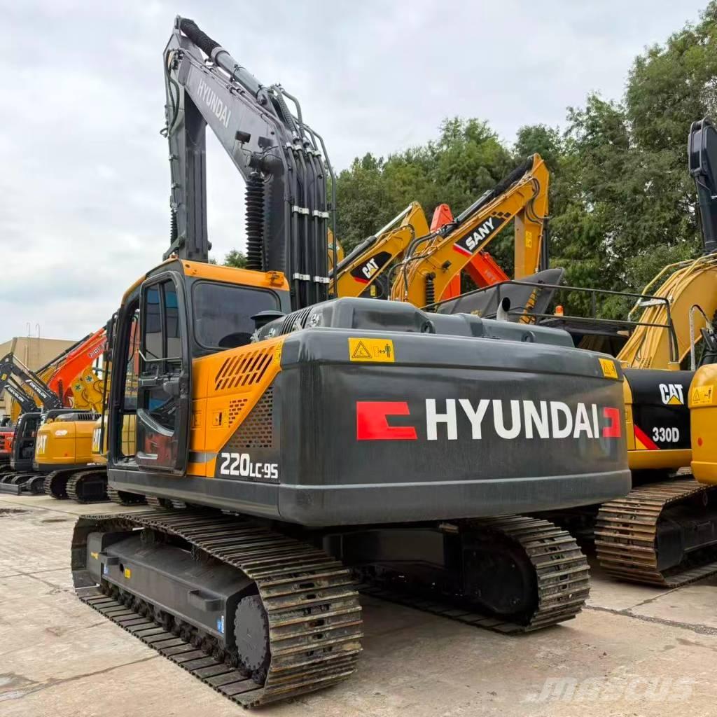 Hyundai R220LC-9S Midikaivukoneet 7t - 12t