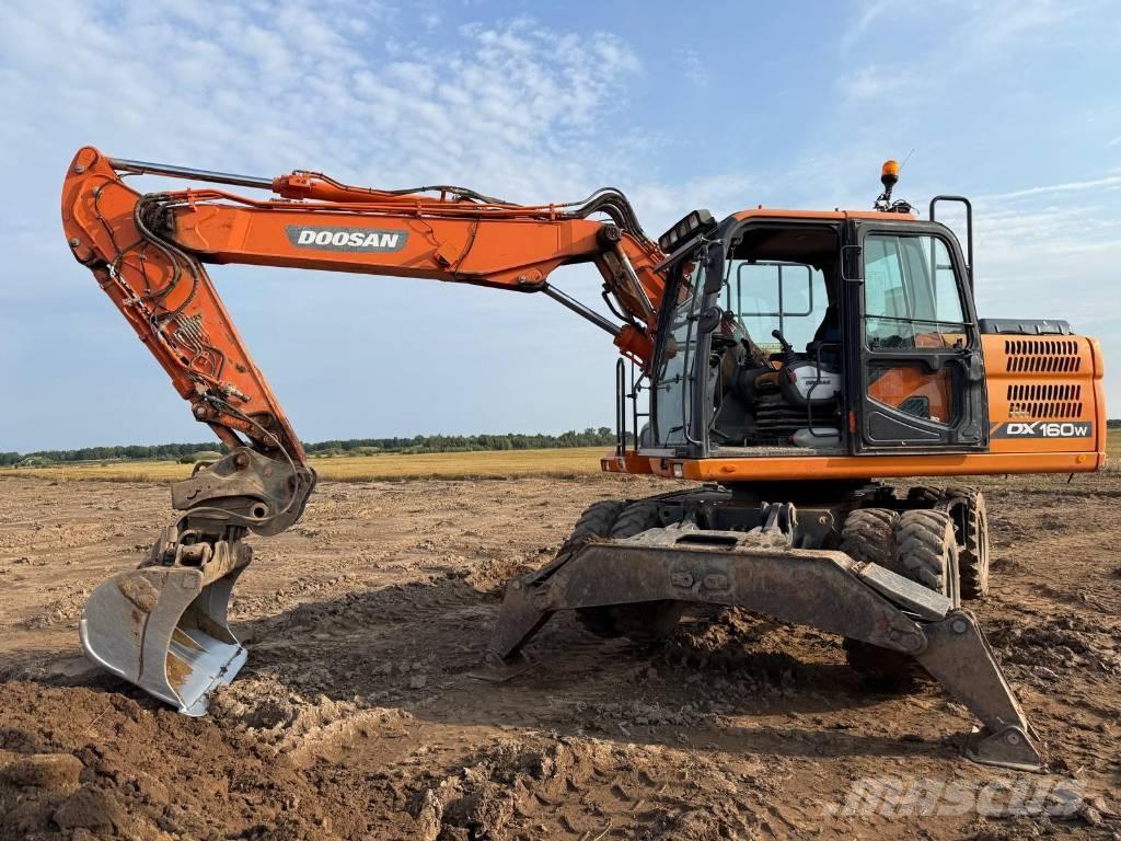 Doosan DX 160 W-3 Pyöräkaivukoneet