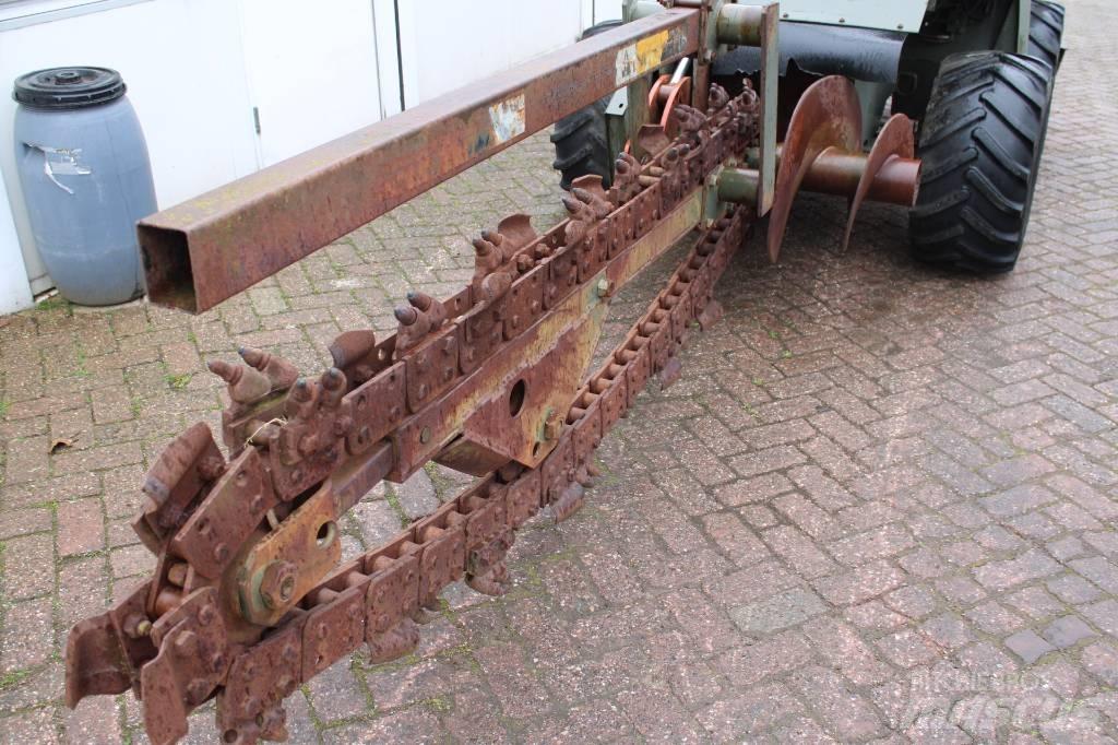 Ditch Witch 3210 Ketjukaivurit