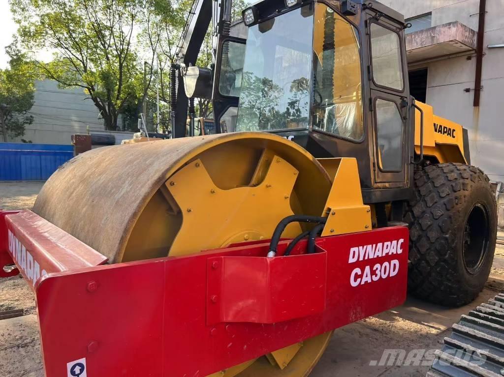 Dynapac CA 30 D Yksivalssijyrät