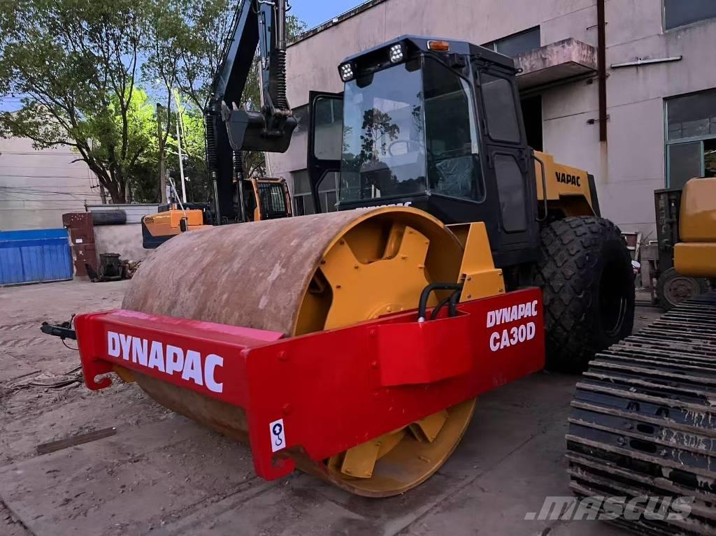 Dynapac CA 30 D Yksivalssijyrät