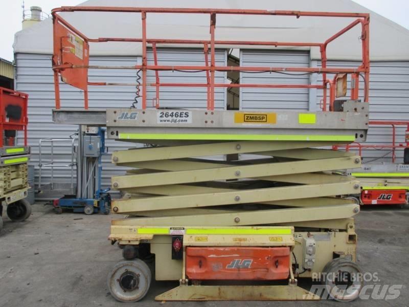 JLG 2646 ES Saksilavat