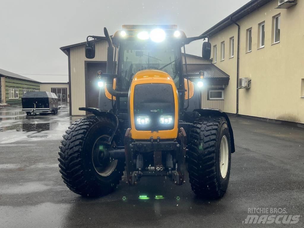 Valtra M 150-4 Traktorit