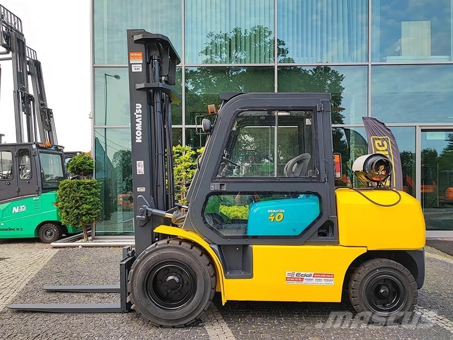 Komatsu FG40T-7 Nestekaasutrukit