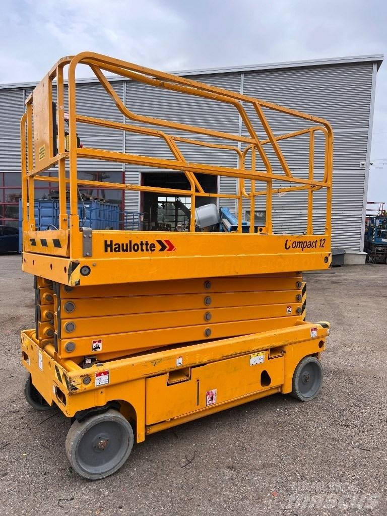 Haulotte Compact 12 Saksilavat