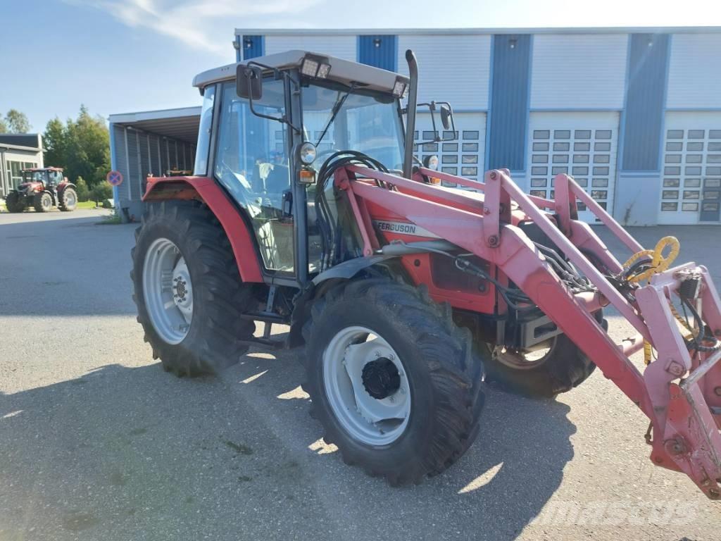 Massey Ferguson 4245 Traktorit