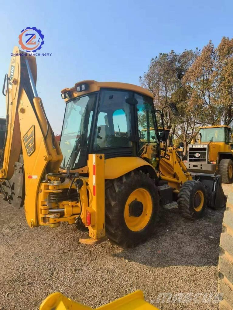 JCB 3 CX Kaivurikuormaajat