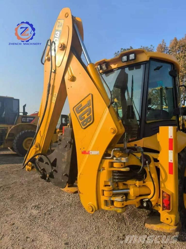 JCB 3 CX Kaivurikuormaajat