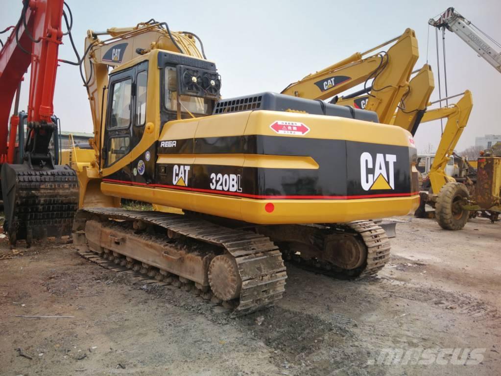 CAT 320 B L Telakaivukoneet