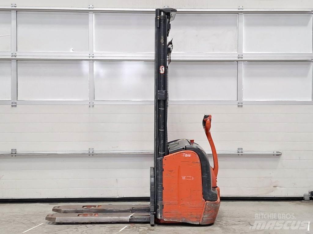Linde L14 Käyden ajettavat pinoamistrukit