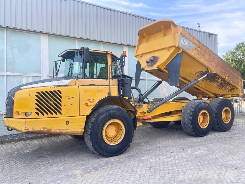 Volvo A25E Dumpperit