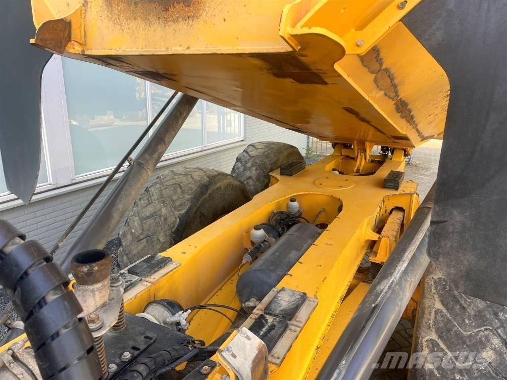Volvo A25E Dumpperit