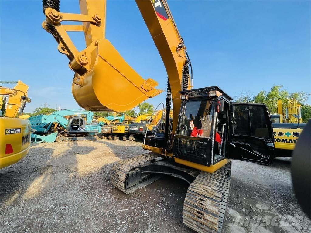 CAT 320D2L Telakaivukoneet