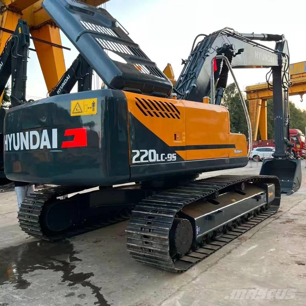 Hyundai R220LC-9S Midikaivukoneet 7t - 12t